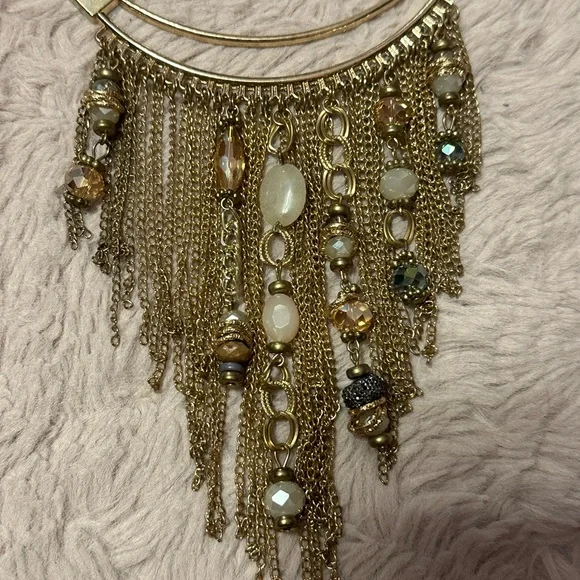 Gold toned necklace - Picture 2 of 2